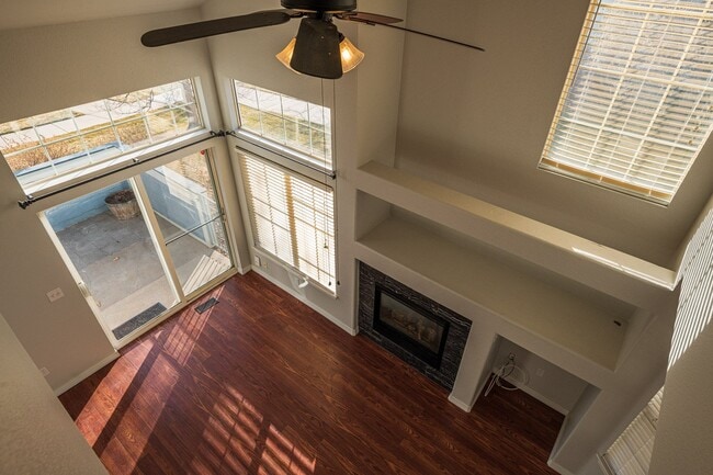 Building Photo - 1419 Red Mountain Dr