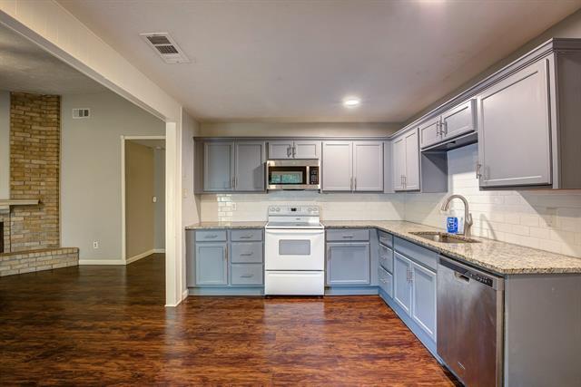 Building Photo - 4024 Bristlecone Ln