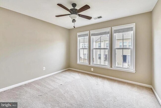 Building Photo - 21771 Harroun Terrace