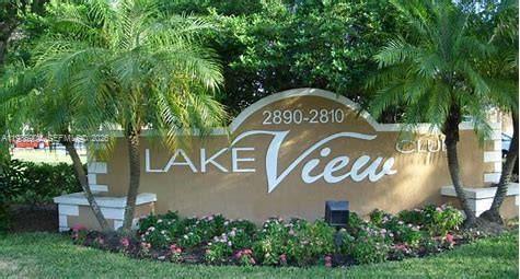 Building Photo - 2851 N Oakland Forest Dr