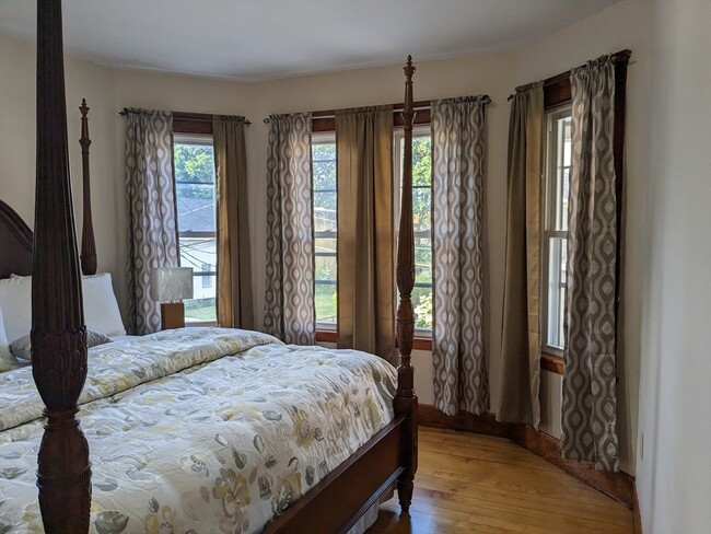 Building Photo - 59 Edson St