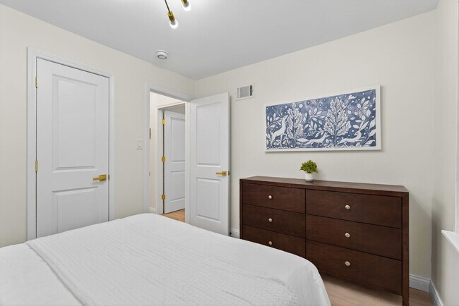 Building Photo - 3831 Brown Rd