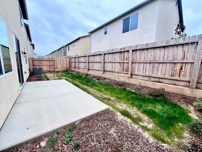 Building Photo - 2891 E Tierra Dr