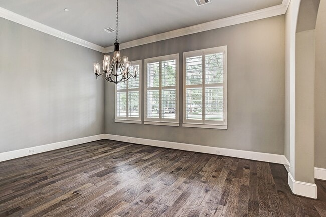 Building Photo - 325 Bunker Hill Rd