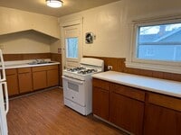 Building Photo - 515 W Franklin St