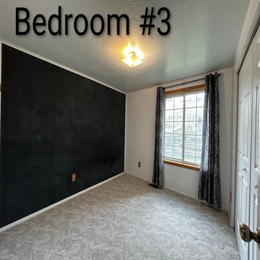 Building Photo - 160 Sioux Cir