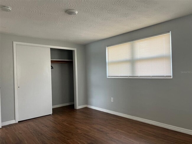 Building Photo - 5046 Victoria Ln