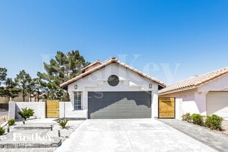 Building Photo - 2699 Moortown St