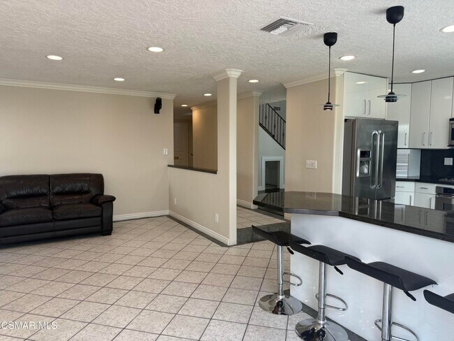 Building Photo - 1275 Willsbrook Ct