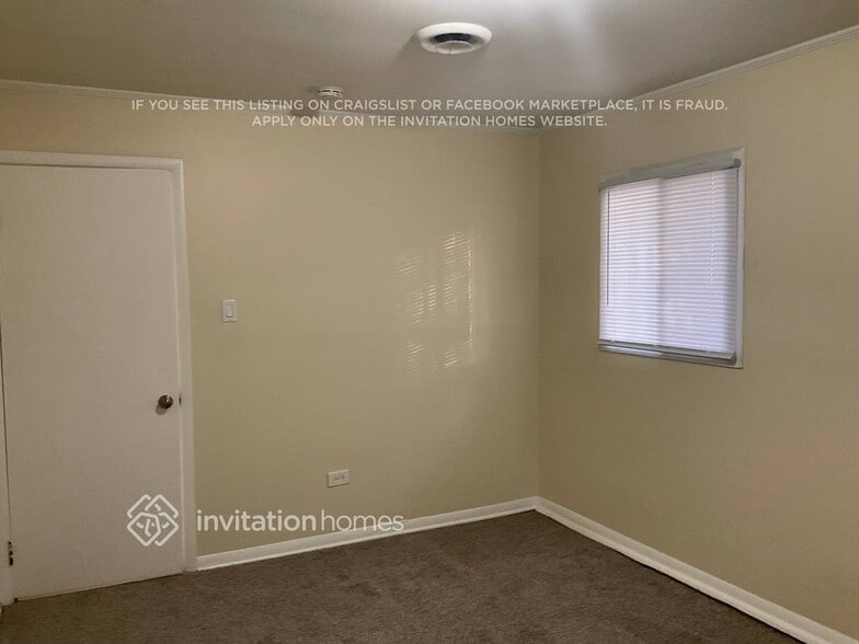 Building Photo - 113 Nashua St