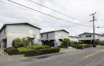 Building Photo - Introducing A Newly Renovated Apartment!
