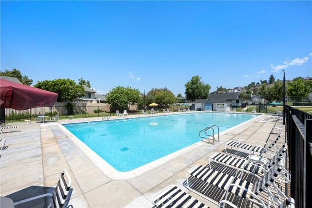 Building Photo - 6644 Bridle Cir