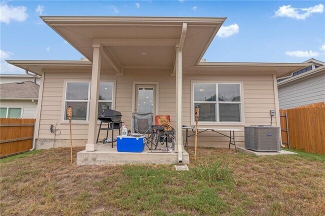 Building Photo - 2017 Daleside Ln