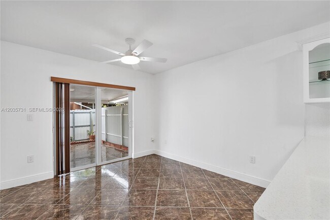 Building Photo - 11432 NW 87th Pl