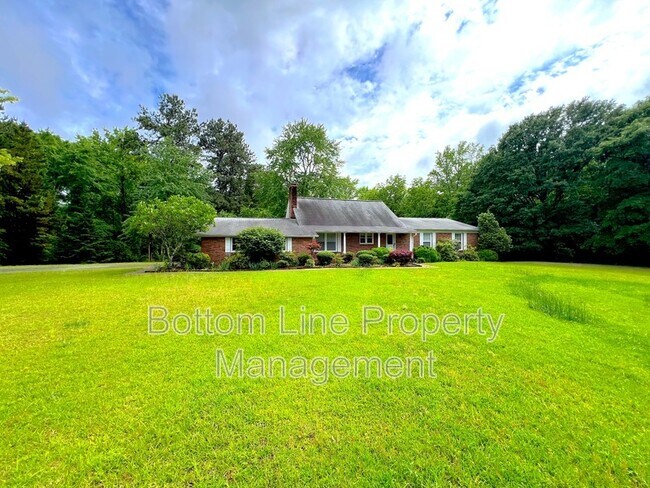 Primary Photo - 186 Niven Rd