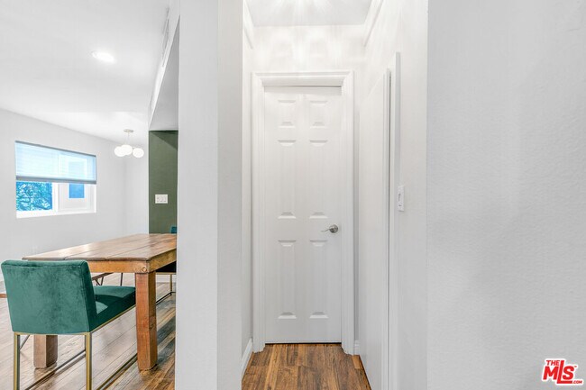 Building Photo - 4230 Whitsett Ave