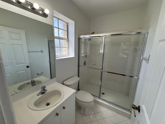 Building Photo - 1690 NE 33rd Ave