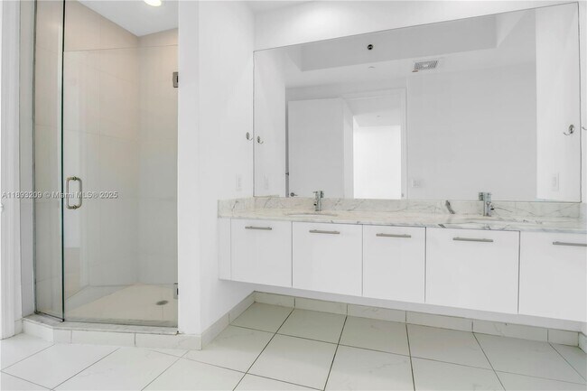 Building Photo - 55 SE 6th St