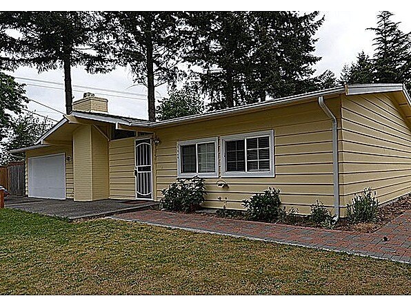 Building Photo - 1406 168th Ave NE