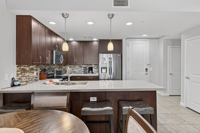Building Photo - 5350 E Deer Valley Dr