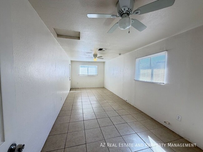 Building Photo - 4412 N 50th Ave