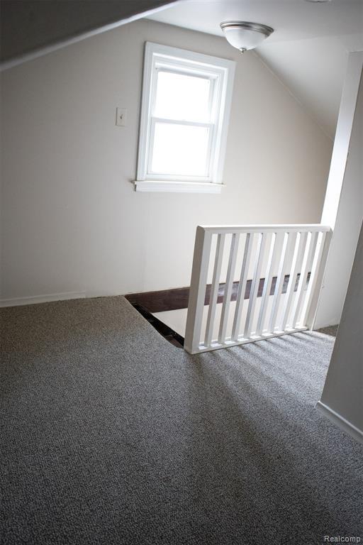 Building Photo - 604 Trombley Rd