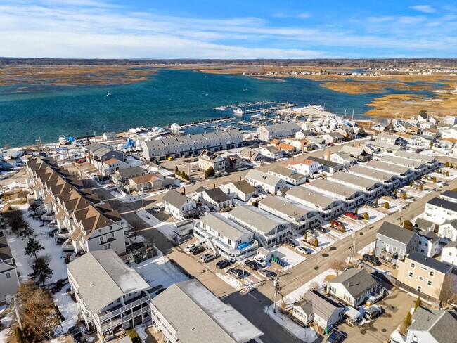 Building Photo - 8 Duston Ave