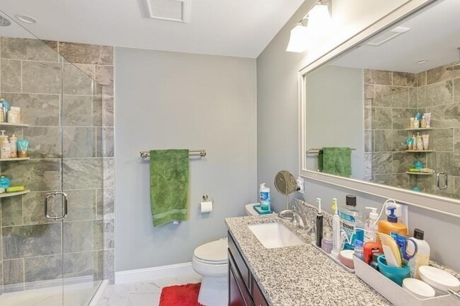 Building Photo - 4 bedroom in Waltham MA 02453
