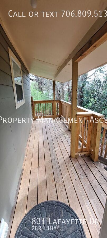 Building Photo - 831 Lafayette Dr