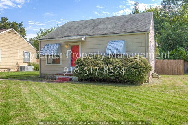 Building Photo - 2 Bed | 1 Bath in Tulsa!