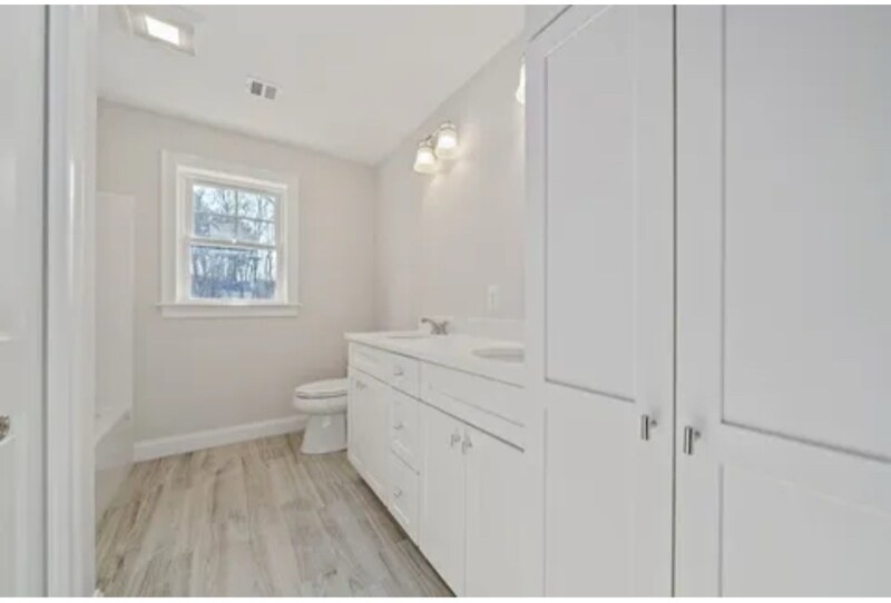 Building Photo - 55 Plymouth St