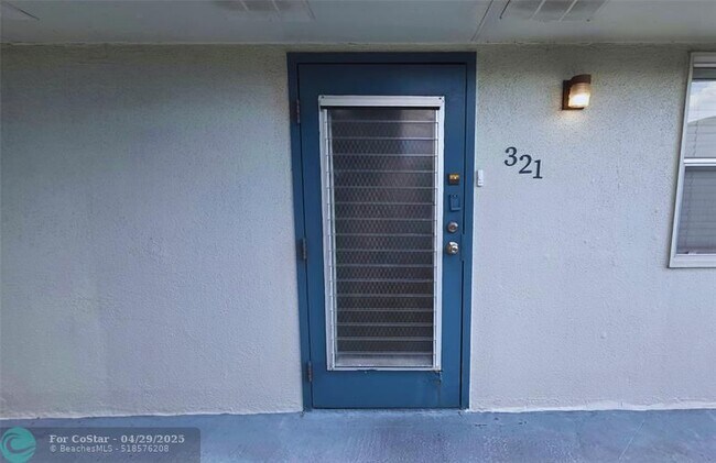 Building Photo - 321 Tuscany Ln