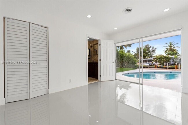 Building Photo - 1910 NW 36th St