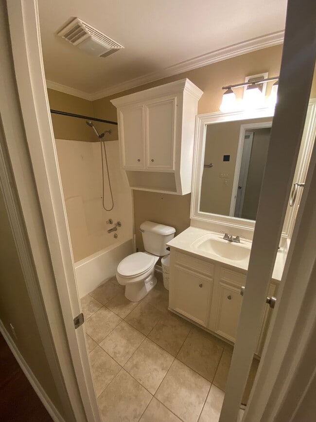 Building Photo - 3206 Hanover Ct
