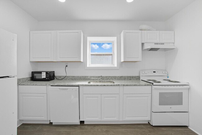 Building Photo - 157 W Washington St