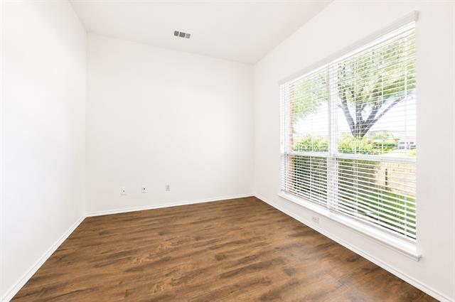 Building Photo - 10057 Wyndbrook Dr