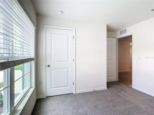Building Photo - 8561 SW 46th Ave