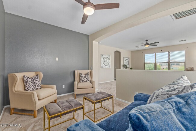 Building Photo - 32934 N Cherry Creek Rd