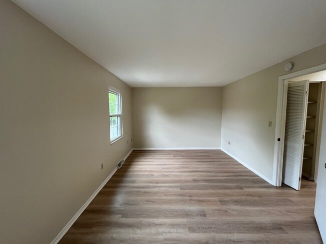 Building Photo - 7426 Lighthouse Point