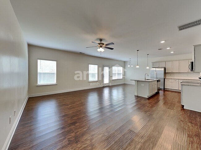 Building Photo - 1425 Arbor Pl Dr