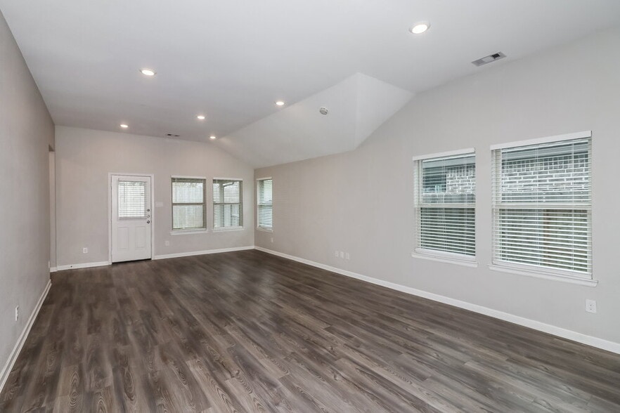 Building Photo - 24207 Palomino Sage Trl