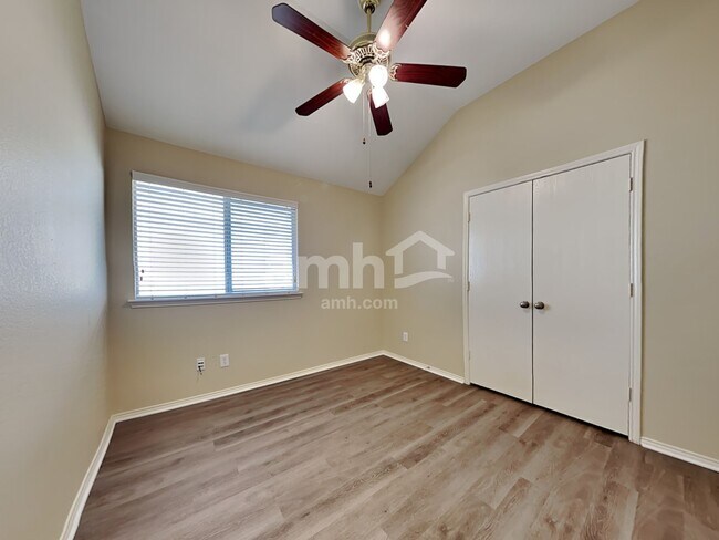 Building Photo - 1349 Illinois Ave