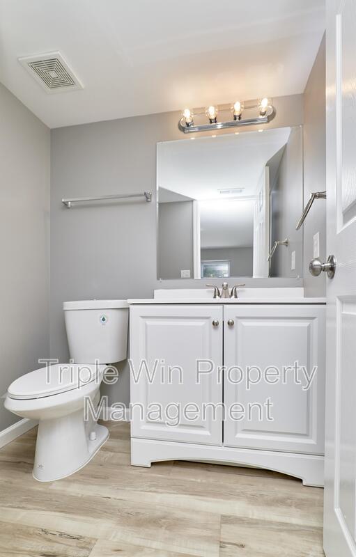 Building Photo - 4927 Triple Tree Ct