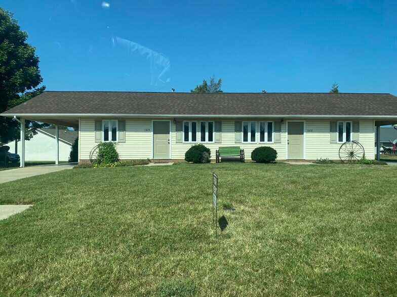 Primary Photo - 1614 Campbell St
