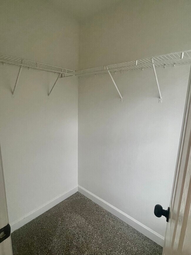 Second walk in closet - 438 Flintlock Ct