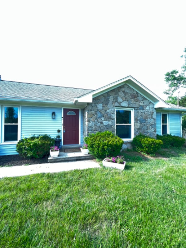 Building Photo - 3905 Carriage Hill Dr