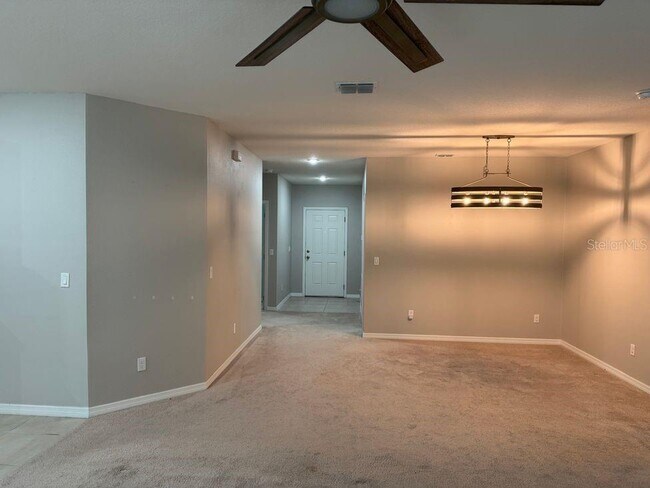 Building Photo - 14410 Hidden Ct