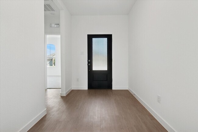 Building Photo - 1805 Alpine Larch Ln