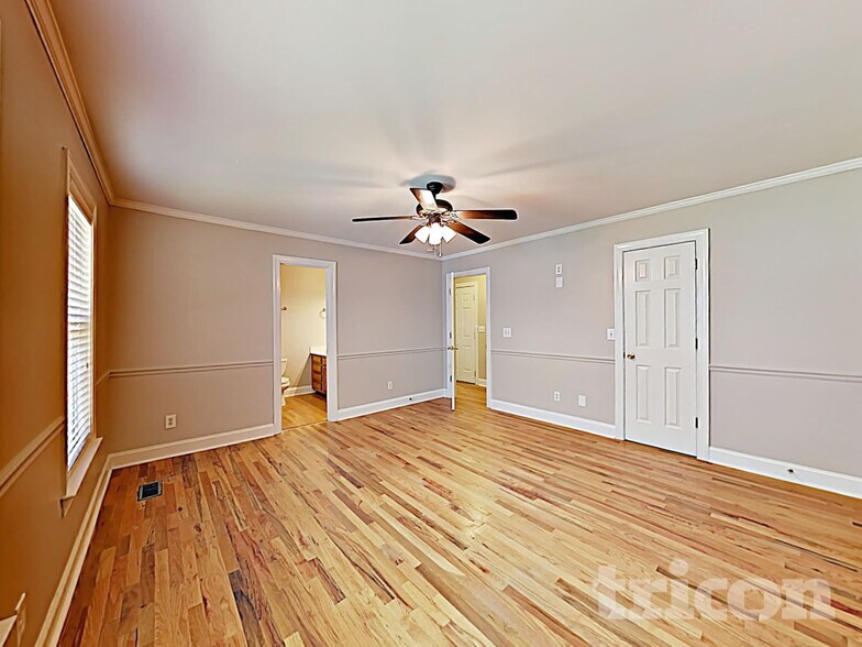 Building Photo - 4620 Amberdeen Ct