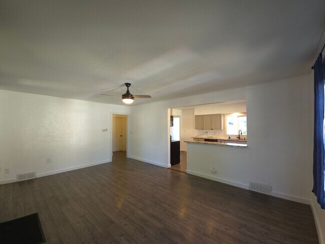 Building Photo - Old house charm with modern upgrades